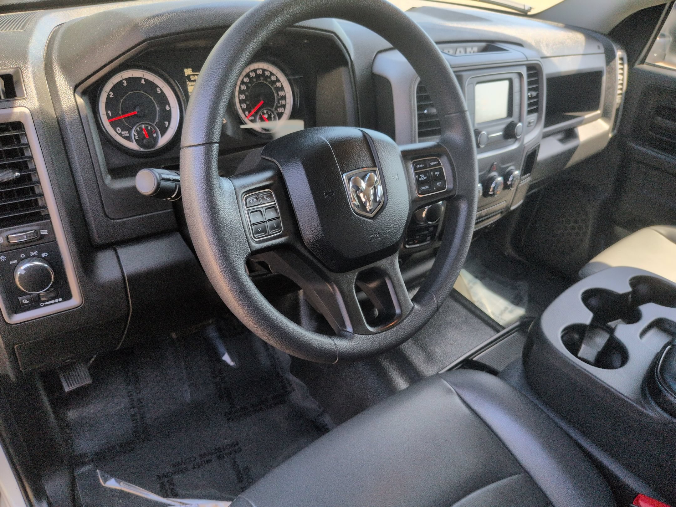 Used 2023 RAM 1500 Tradesman w/ Chrome Appearance Group AWD/4WD image 17