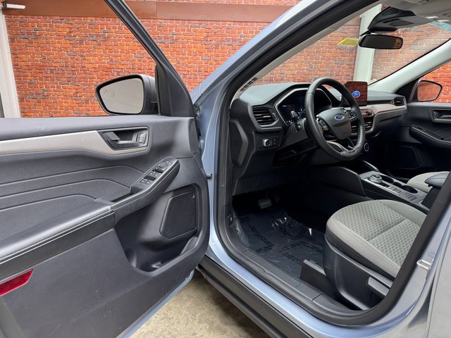 Certified 2022 Ford Escape SE w/ Cold Weather Package image 9
