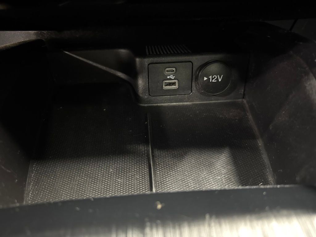 Certified 2022 Ford Escape SEL w/ SEL Stealth AWD Package image 20