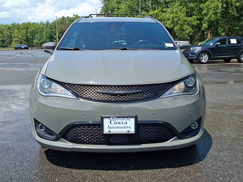 Used 2020 Chrysler Pacifica Touring-L w/ Advanced Safetytec Group AWD/4WD image 5
