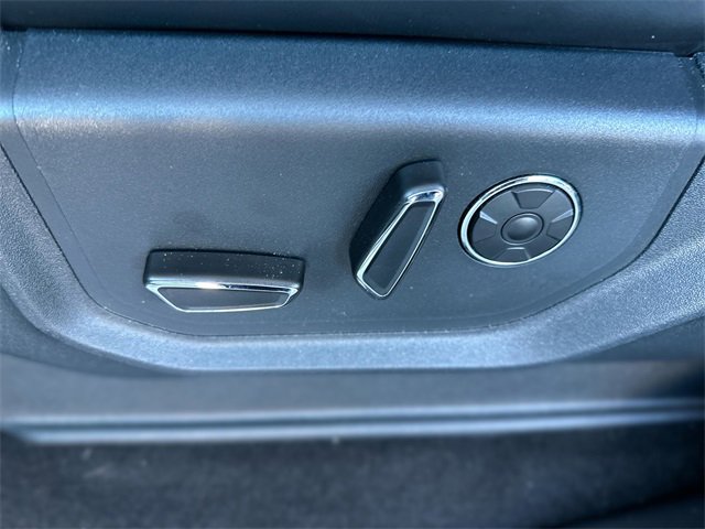 Certified 2020 Ford F150 Platinum w/ Equipment Group 701A Luxury image 13