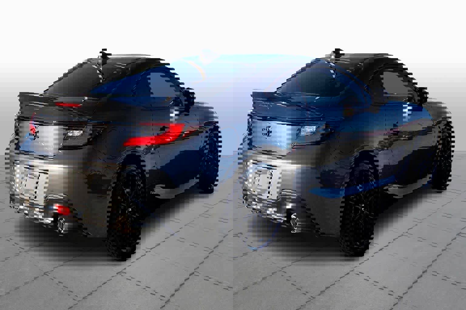 Used 2023 Toyota GR86 Premium image 3