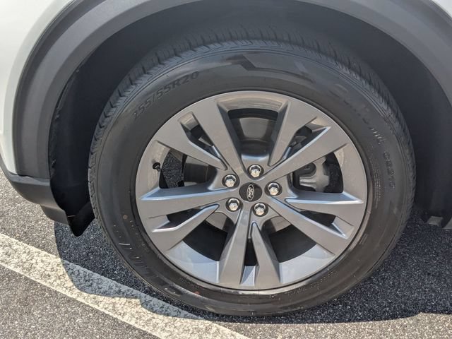 Certified 2021 Ford Explorer XLT w/ Equipment Group 202A RWD image 31