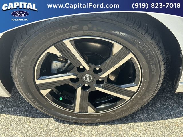 Used 2025 Nissan Sentra SV FWD image 13