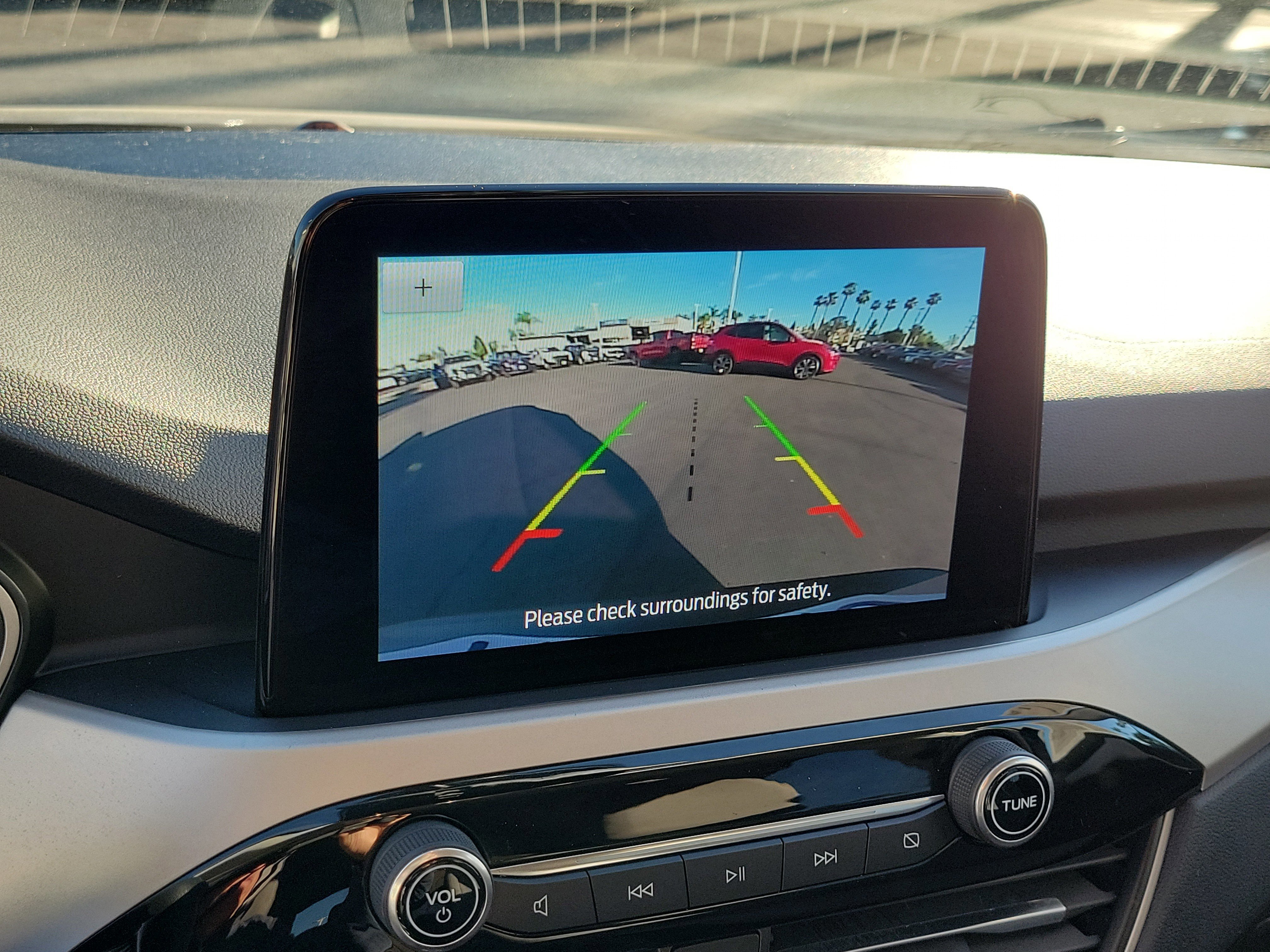 Certified 2022 Ford Escape SE image 9