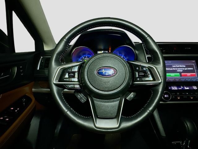Used 2018 Subaru Outback 3.6R Touring image 12