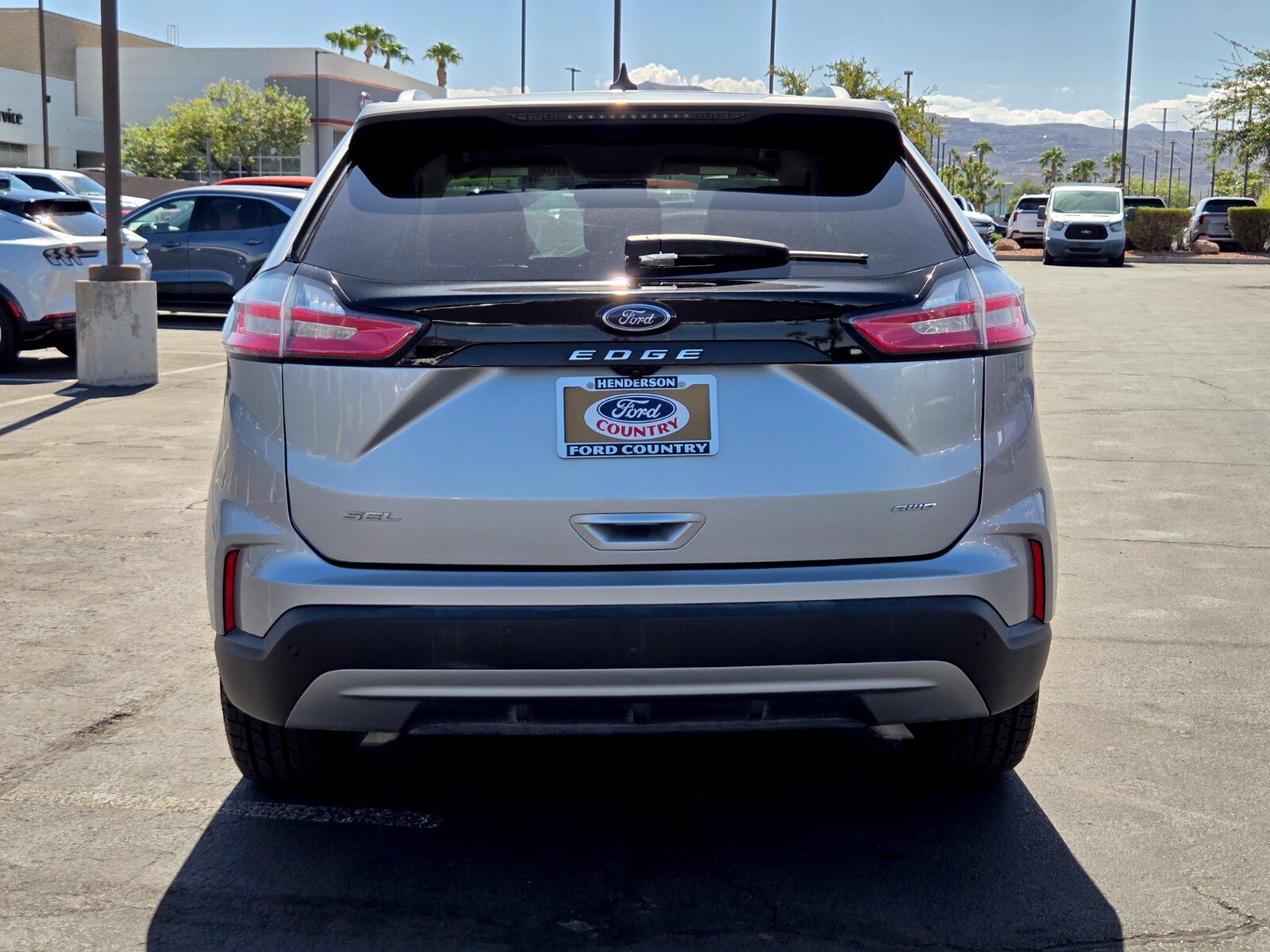 Certified 2024 Ford Edge SEL w/ Convenience Package AWD/4WD image 5