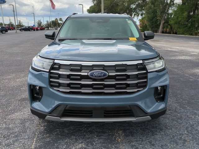 Certified 2025 Ford Explorer Active w/ Active Comfort Package RWD image 3