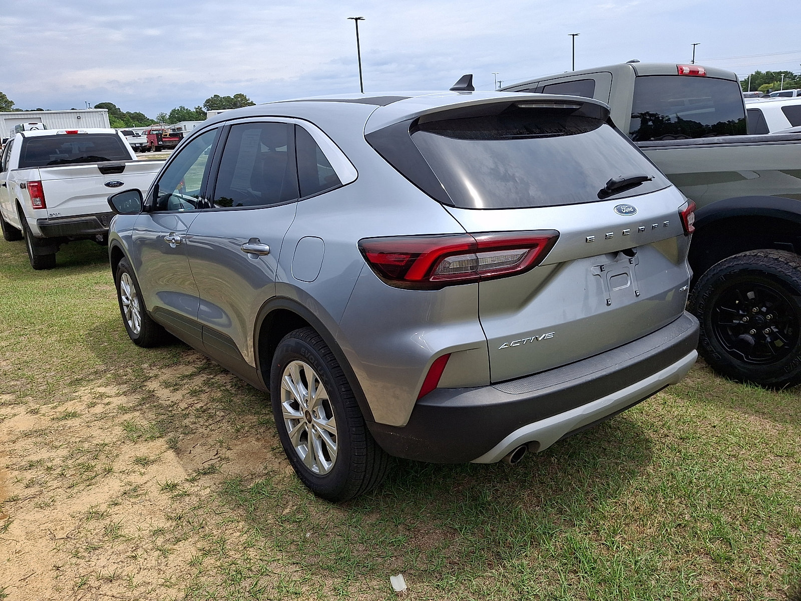 Certified 2024 Ford Escape Active AWD/4WD image 3