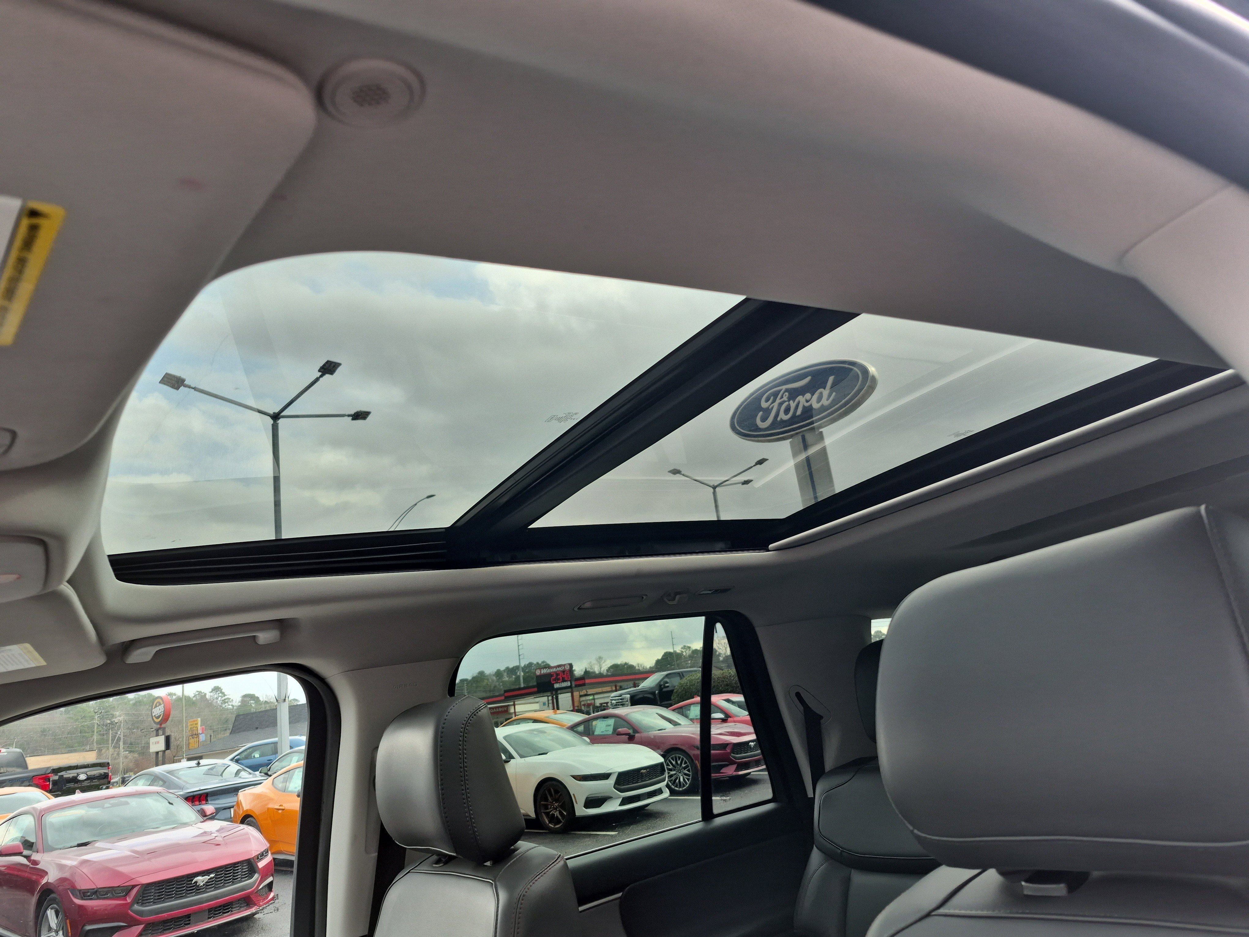 Certified 2025 Ford Expedition Max Active image 9