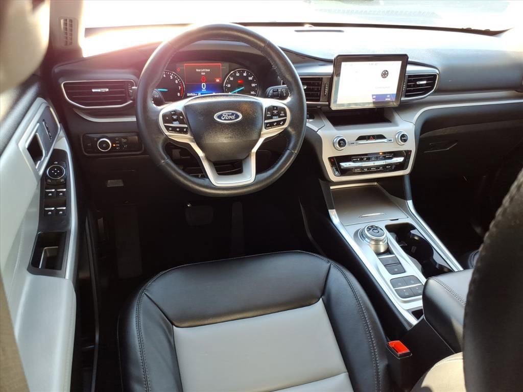 Certified 2024 Ford Explorer XLT w/ Equipment Group 202A image 11