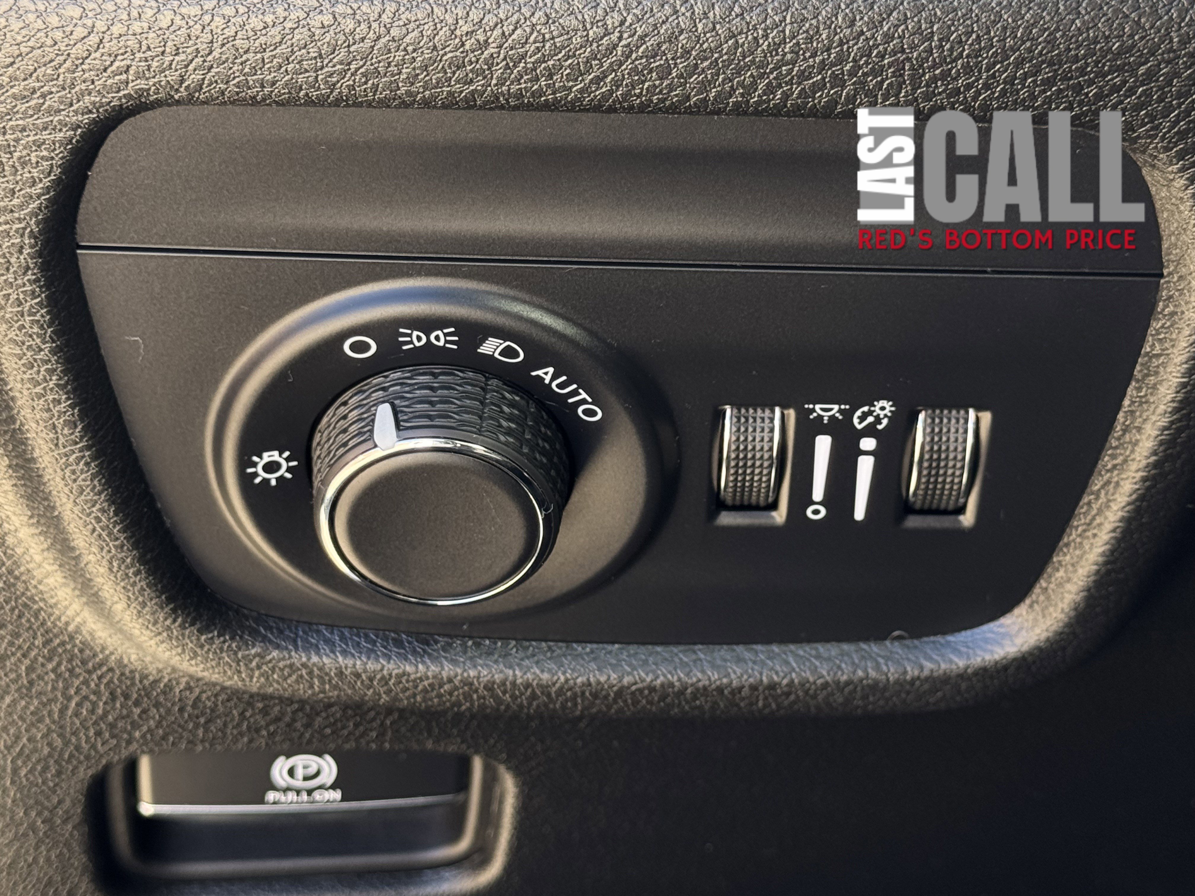 Used 2025 Jeep Grand Cherokee L Altitude image 24