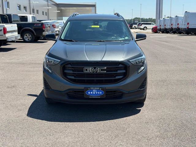 Used 2020 GMC Terrain SLE w/ Driver Convenience Package FWD image 2