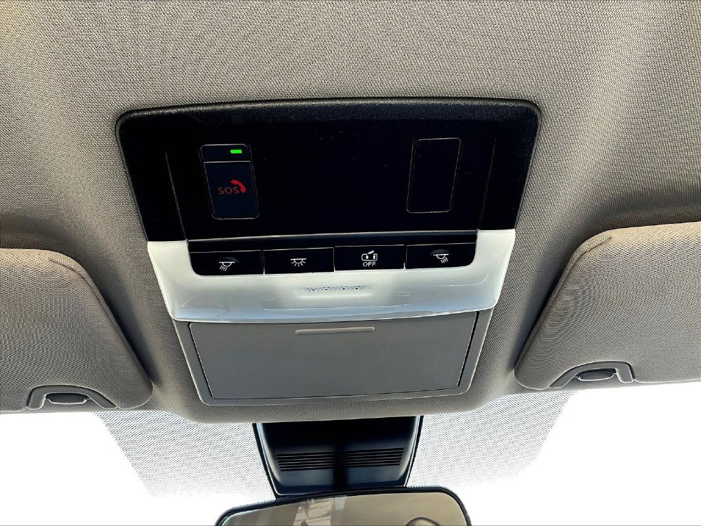Used 2025 Nissan Altima 2.5 SV FWD image 16