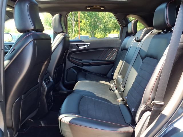 Certified 2024 Ford Edge ST-Line AWD/4WD image 9