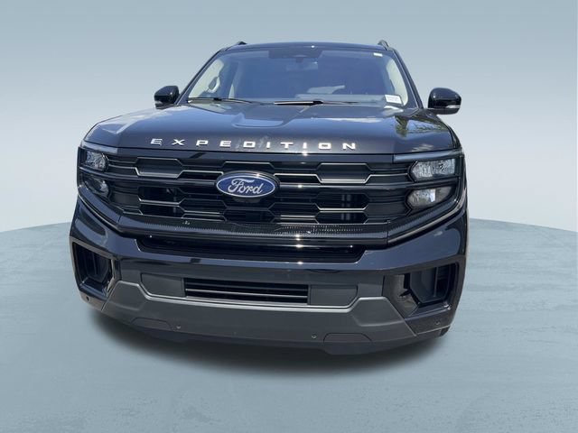 Certified 2025 Ford Expedition Active AWD/4WD image 10