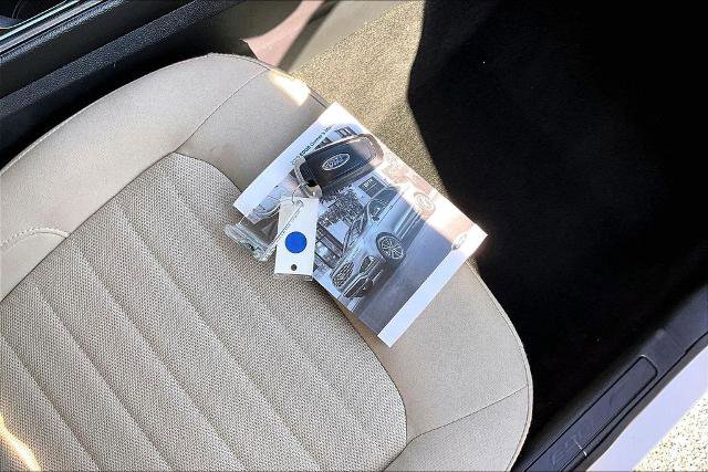 Certified 2019 Ford Edge SE FWD image 10