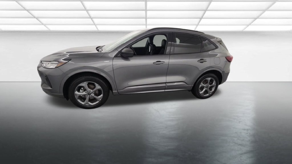 Certified 2024 Ford Escape ST-Line w/ Tech Pack #1 AWD/4WD image 4