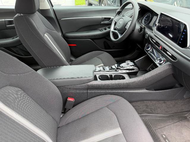 Used 2023 Hyundai Sonata SEL w/ Preferred Accessory Package image 13