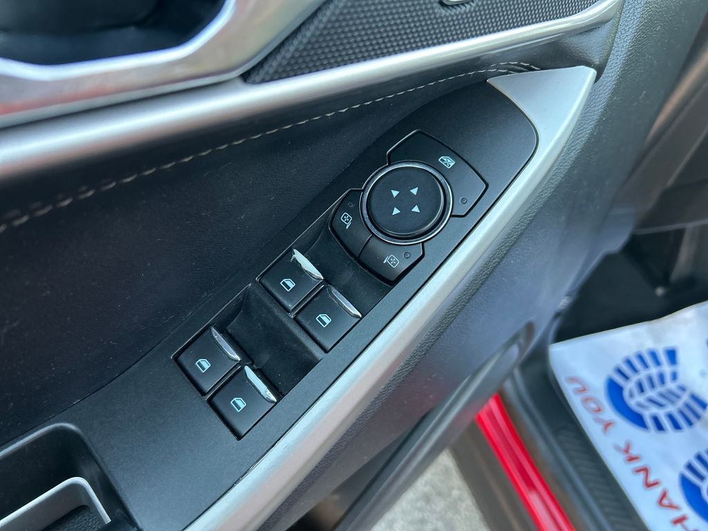 Certified 2022 Ford Explorer XLT w/ Equipment Group 202A image 13