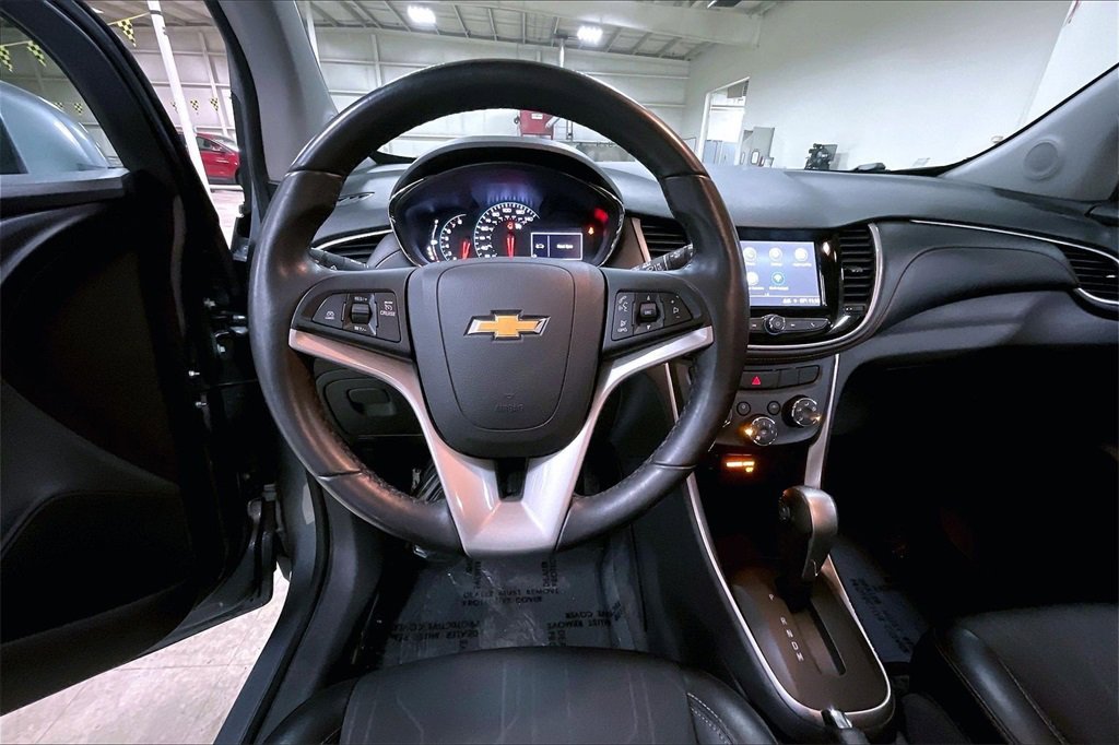 Used 2019 Chevrolet Trax LT w/ LT Convenience Package image 5