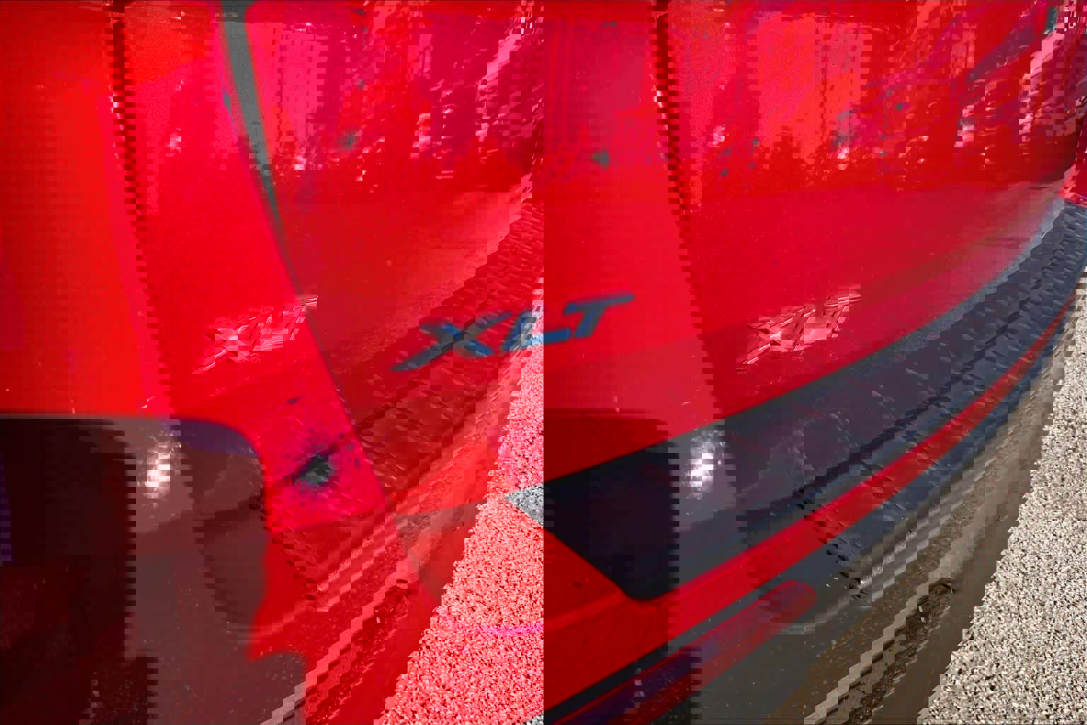 Certified 2021 Ford Explorer XLT w/ Equipment Group 202A image 9