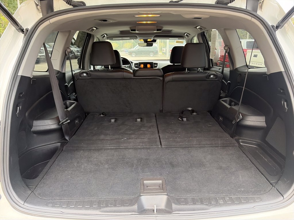 Used 2021 Honda Pilot Touring image 28