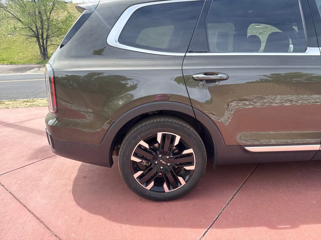 Used 2024 Kia Telluride SX Prestige AWD/4WD image 35