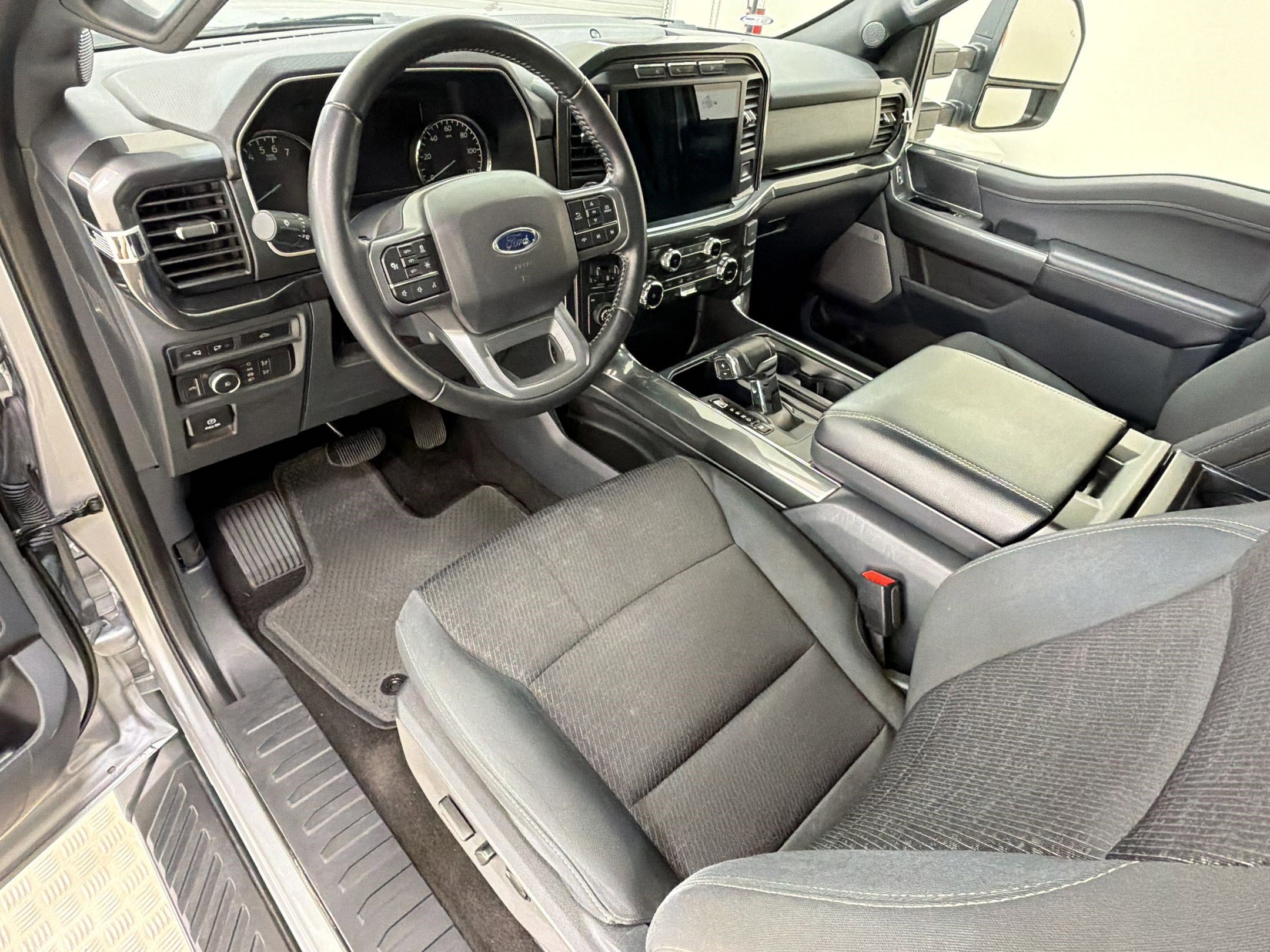 Certified 2022 Ford F150 XLT w/ Equipment Group 302A High image 9