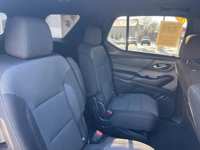 Used 2022 Chevrolet Traverse LT image 31