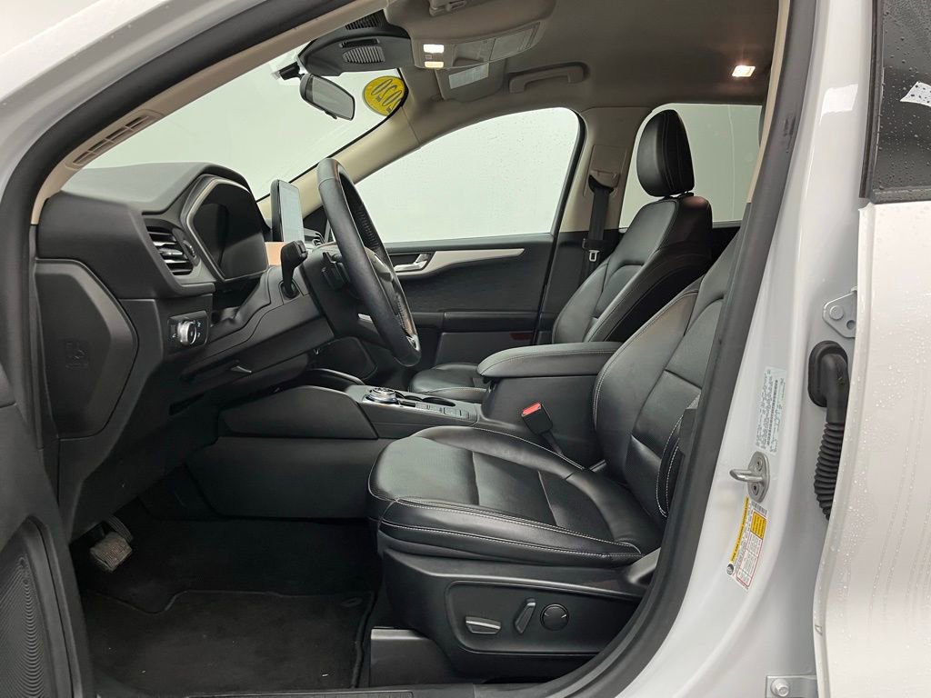 Certified 2020 Ford Escape SEL image 18