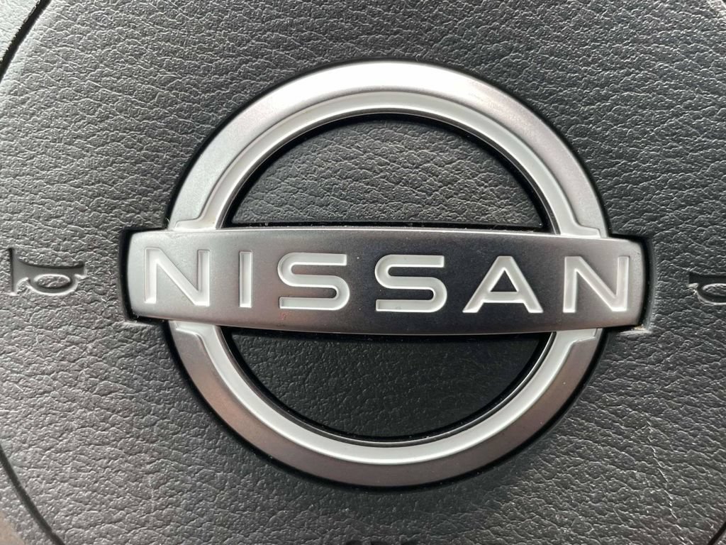 Used 2023 Nissan Pathfinder Platinum w/ Cargo Package FWD image 29