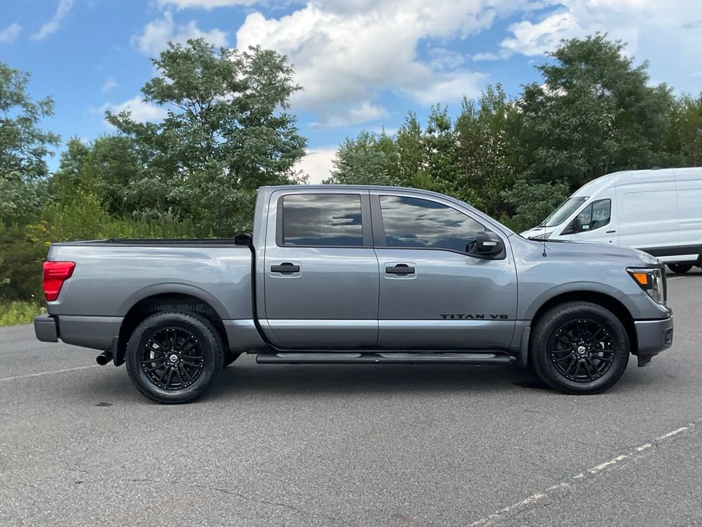 Used 2018 Nissan Titan SV w/ SV Convenience Package AWD/4WD image 25