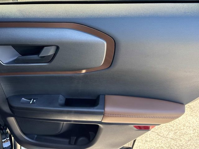 Certified 2025 Ford Bronco Sport Outer Banks w/ Outer Banks Tech Package+ AWD/4WD image 19