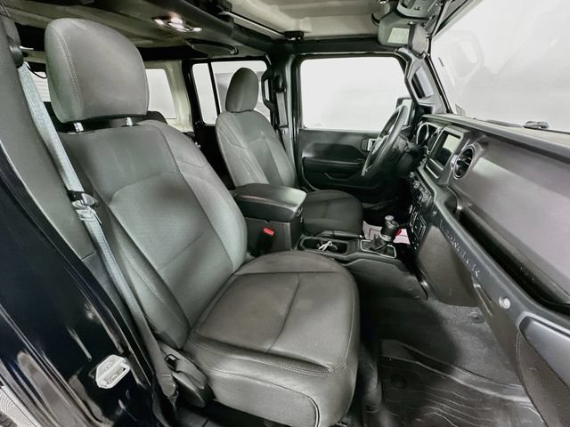 Used 2023 Jeep Wrangler Unlimited AWD/4WD image 35