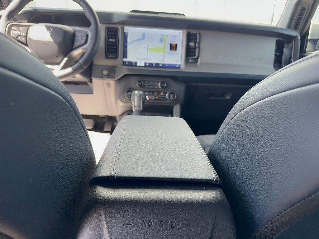 Certified 2024 Ford Bronco Outer Banks AWD/4WD image 32