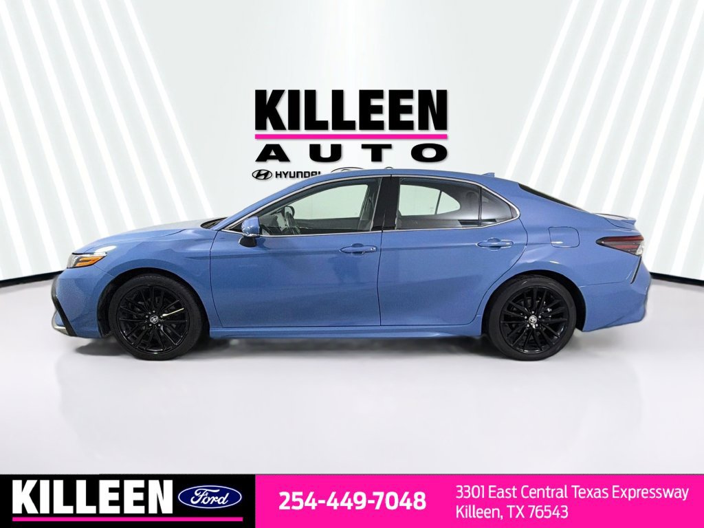 Used 2024 Toyota Camry XSE FWD image 4