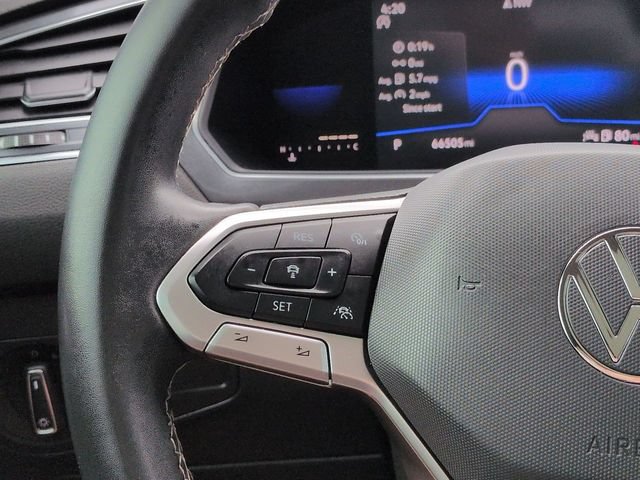 Used 2022 Volkswagen Tiguan SE w/ Panoramic Sunroof Package FWD image 28