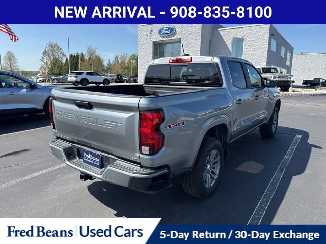 Used 2024 Chevrolet Colorado LT w/ LT Convenience Package II AWD/4WD image 8
