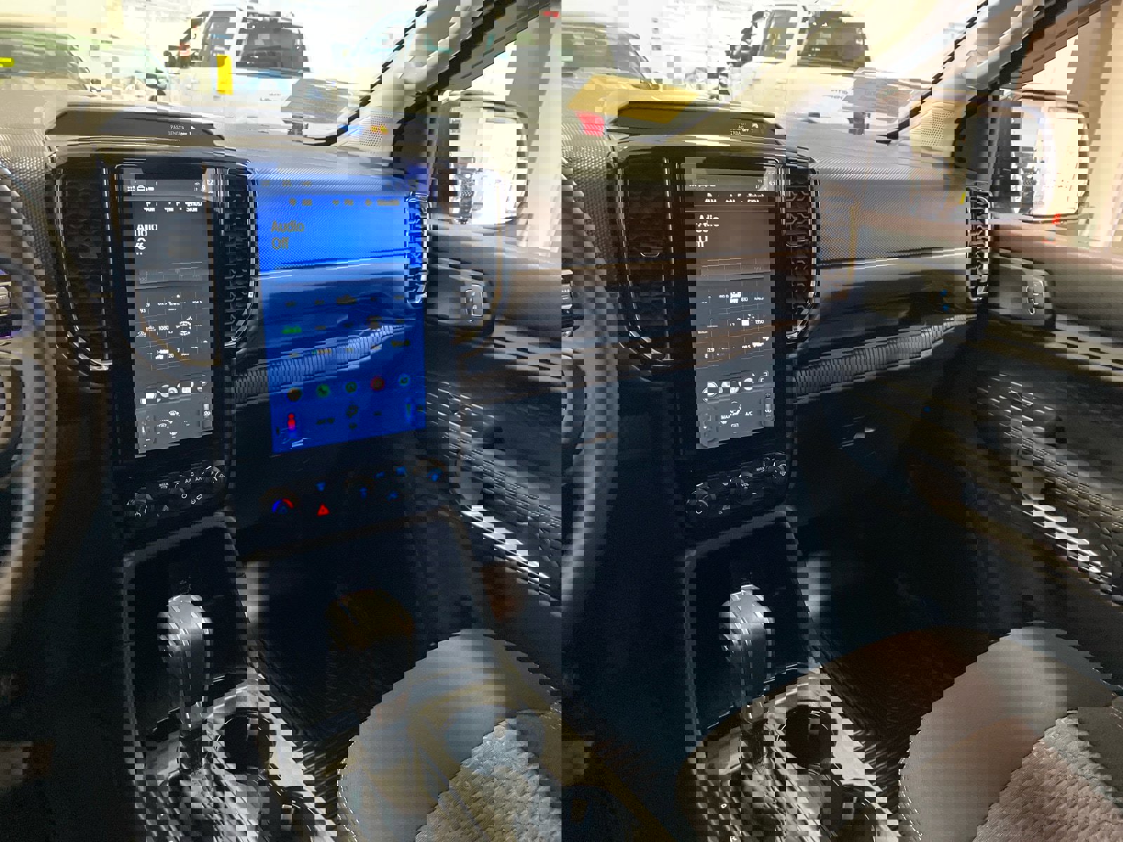 Certified 2024 Ford Ranger XLT w/ Technology Package image 12