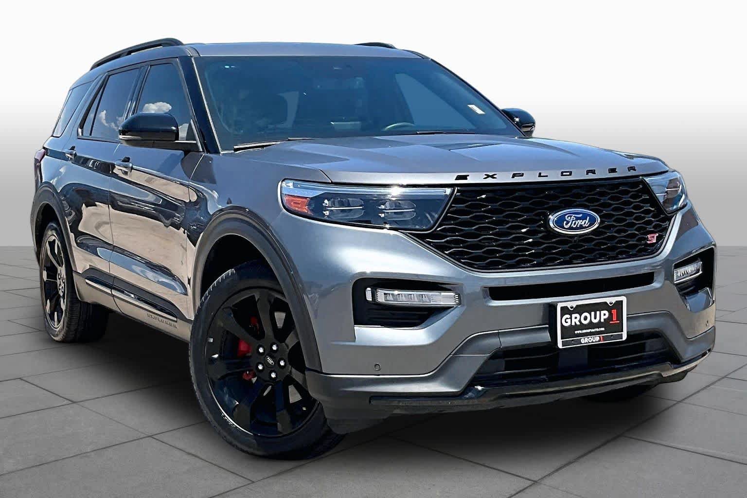 Certified 2023 Ford Explorer ST w/ Equipment Group 401A AWD/4WD image 3