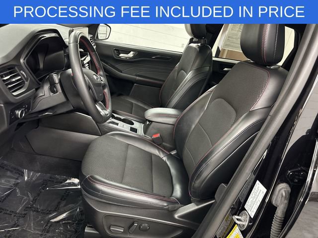 Certified 2023 Ford Escape ST-Line w/ Tech Pack #1 AWD/4WD image 3