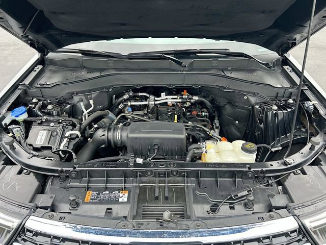 Certified 2023 Ford Explorer XLT image 32