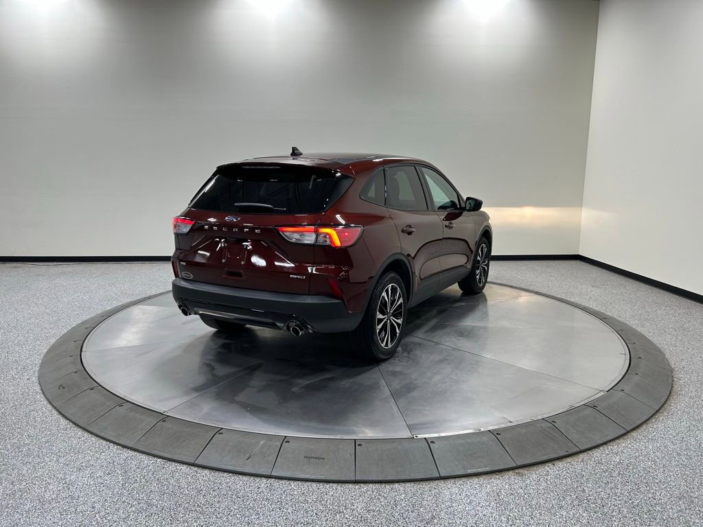 Certified 2021 Ford Escape SE w/ SE Sport Appearance Package AWD/4WD image 7