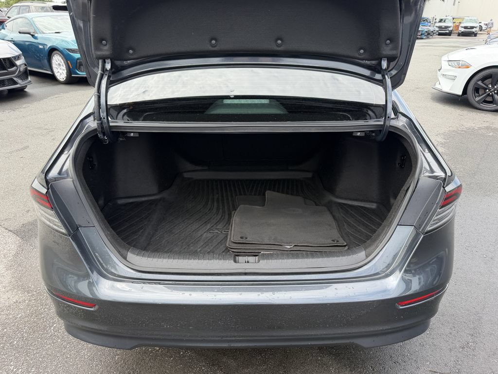 Used 2023 Honda Accord EX image 14