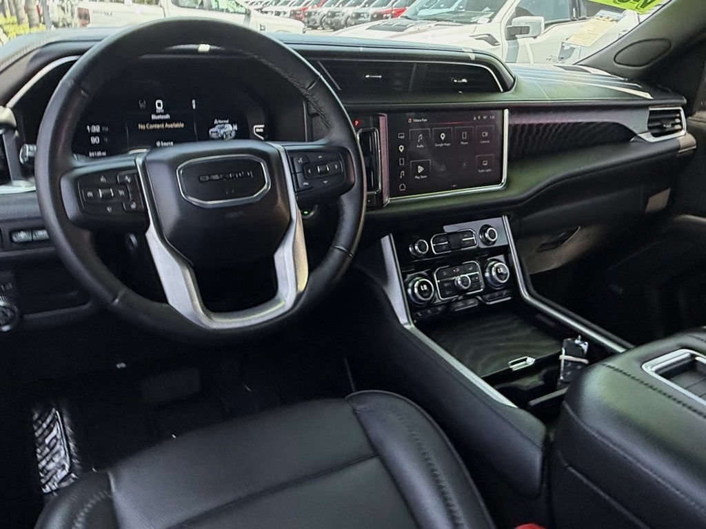 Used 2024 GMC Yukon Denali AWD/4WD image 28