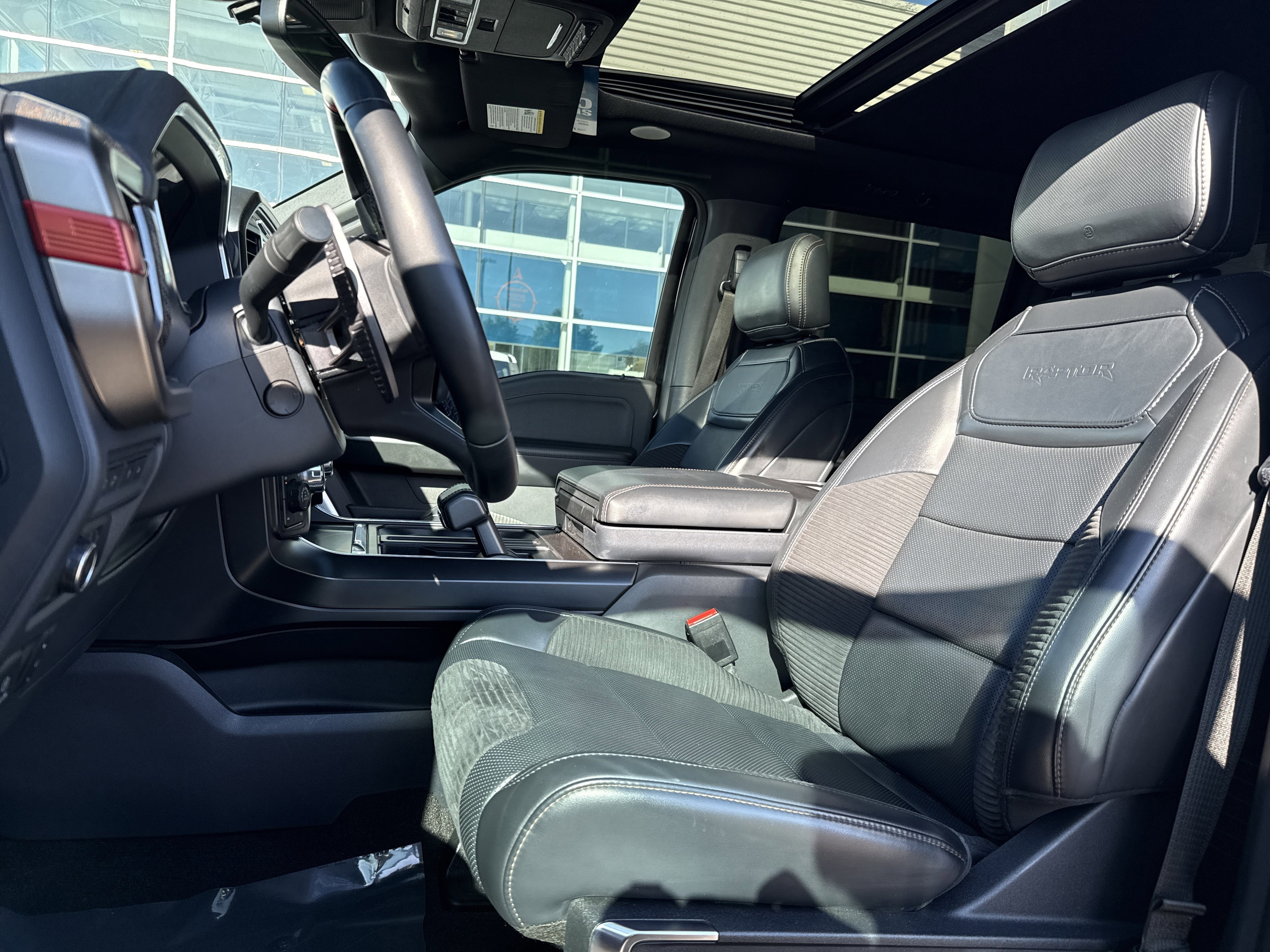 Certified 2022 Ford F150 Raptor w/ Equipment Group 801A High image 9