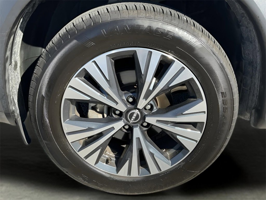 Used 2023 Nissan Rogue SV image 21