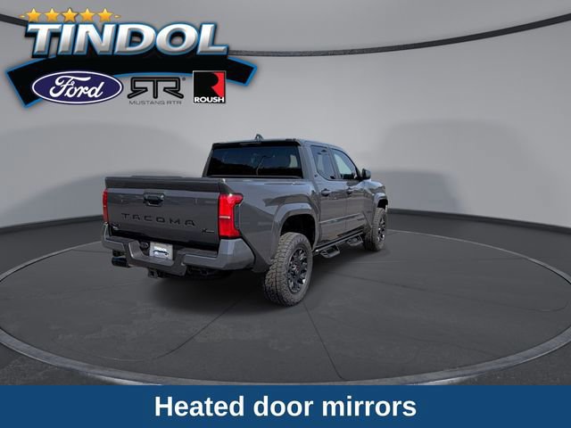 Used 2025 Toyota Tacoma SR5 AWD/4WD image 4