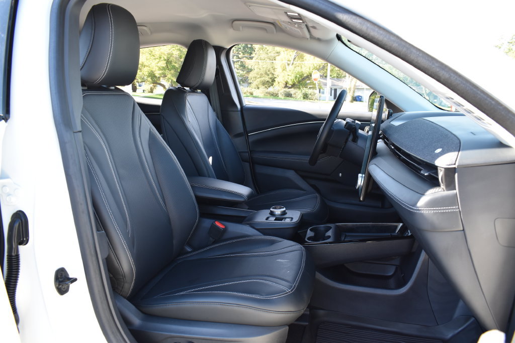 Certified 2024 Ford Mustang Mach-E Premium AWD/4WD image 31